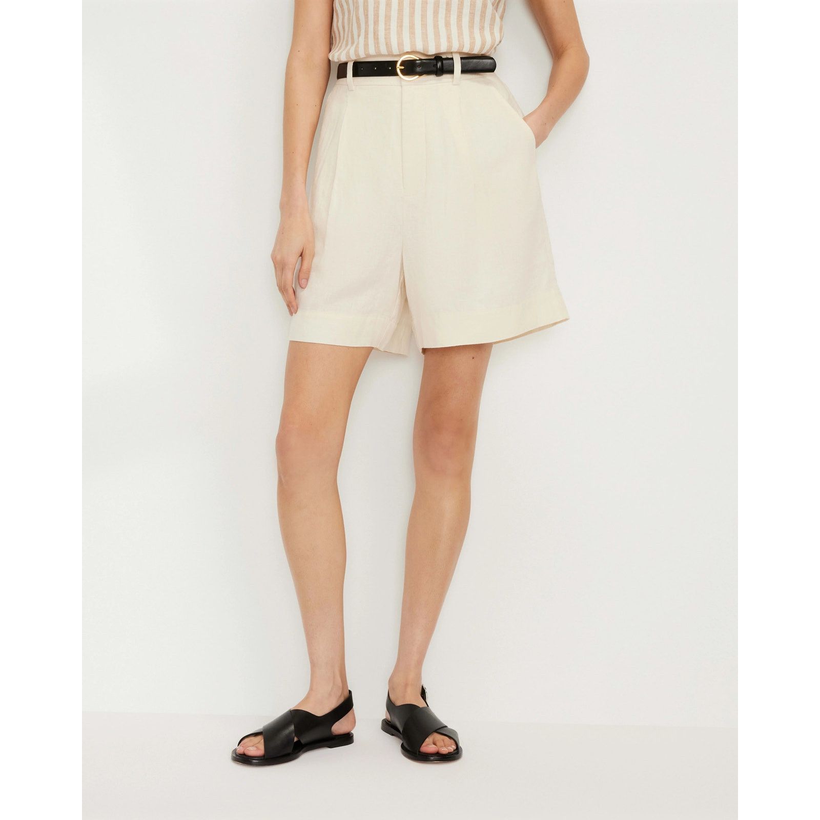 Everlane NWOT Everlane The Draper Short In Buttersmooth Bone Size 6 Size 28" / US 6 / IT 42 - 1 Thumbnail