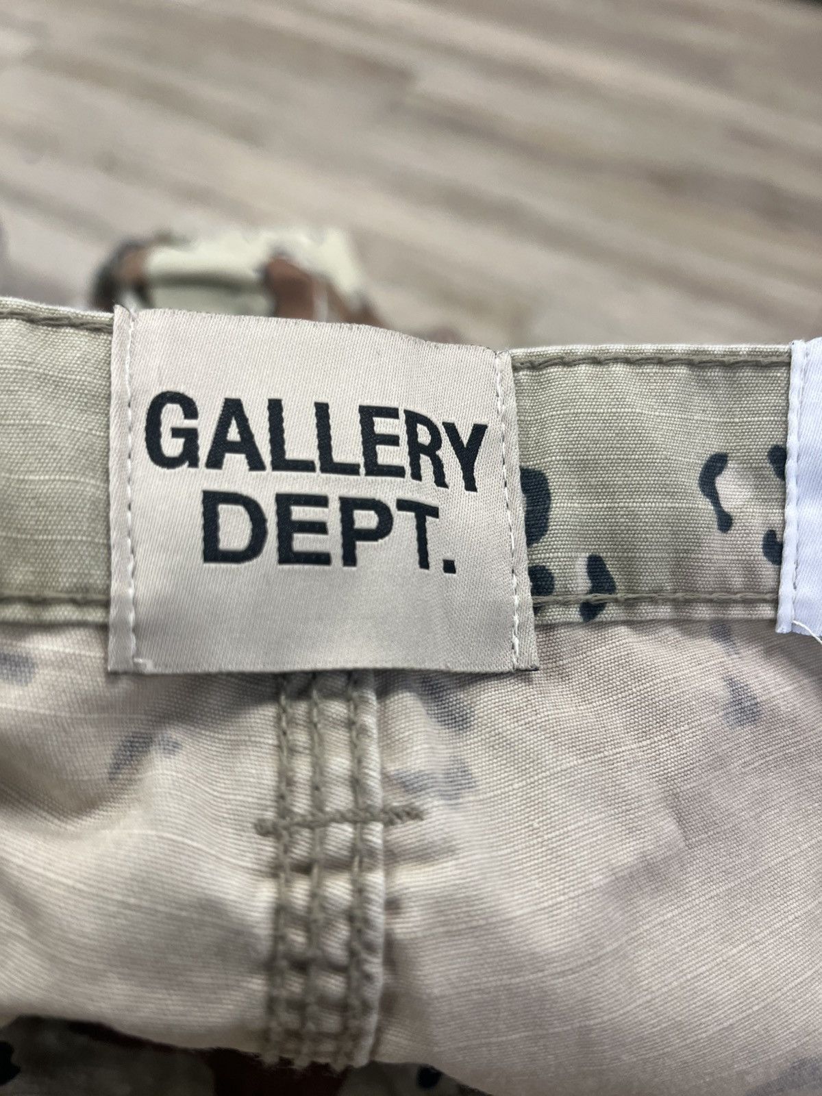 Gallery Dept. Gallery Dept Camo Flare Pants Size US 40 / EU 56 - 4 Thumbnail