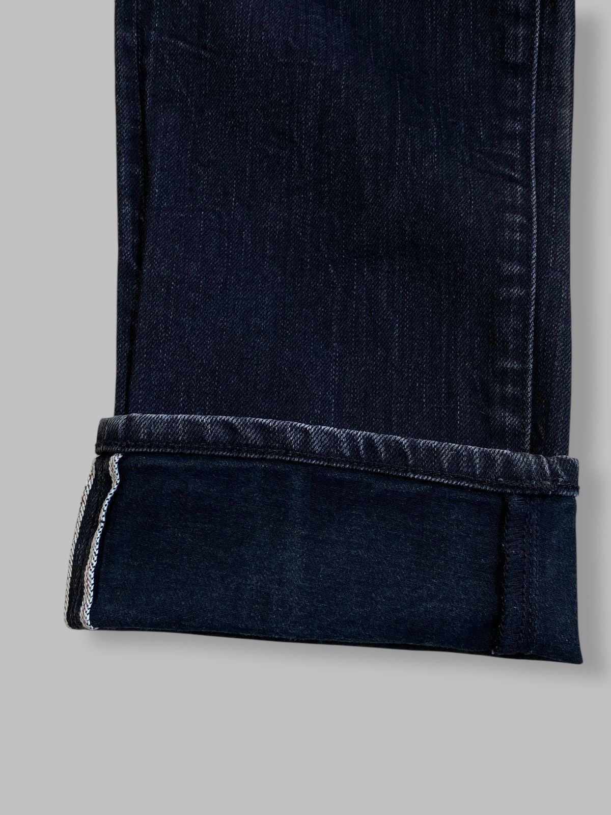 Tom Ford Tom Ford Slim Fit Button Closure Selvedge Denim Jeans Size US 34 / EU 50 - 16 Thumbnail