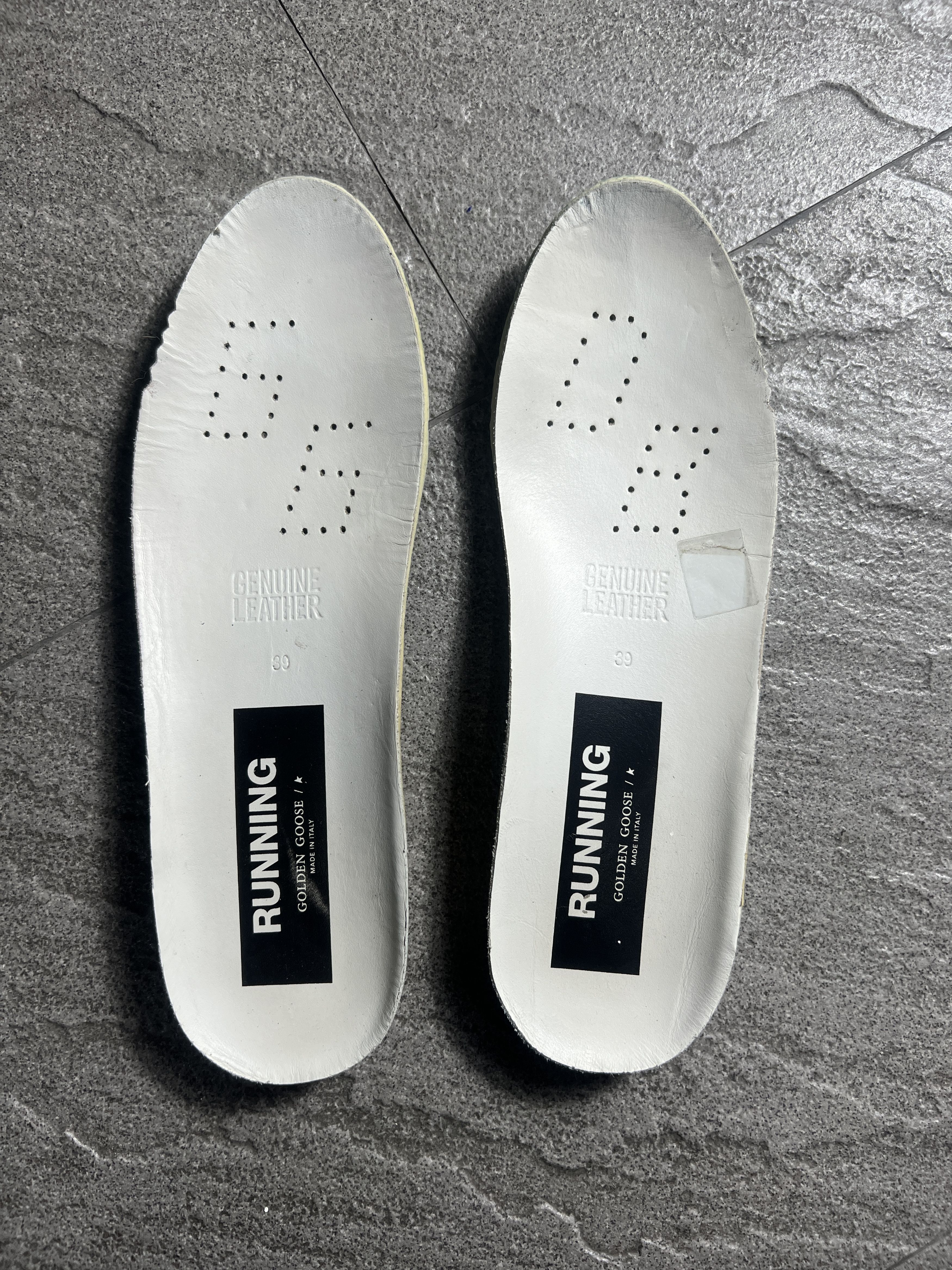 Golden Goose Golden Goose Running Sole Black Silver Star Size 39 Size US 9 / IT 39 - 13 Thumbnail