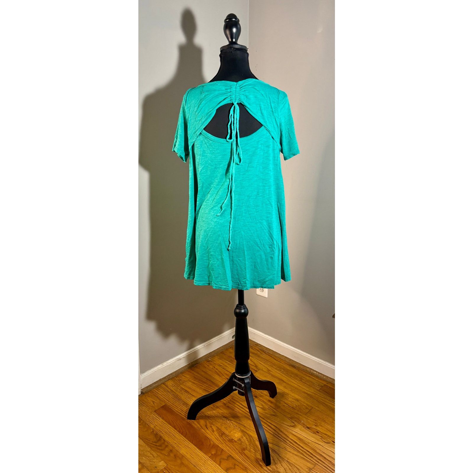 Anthropologie Anthropologie Green Relaxed Back Detail Boxy T-Shirt Size S / US 4 / IT 40 - 2 Thumbnail