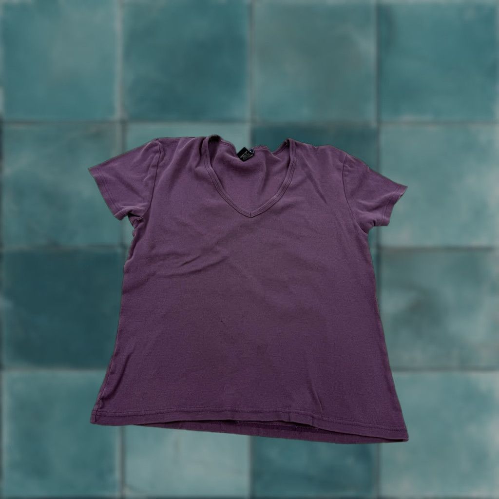 Gap VINTAGE Gap Shirt Womens Large Purple V Neck Short Sleeve Cotton Tee Top Size L / US 10 / IT 46 - 1 Thumbnail