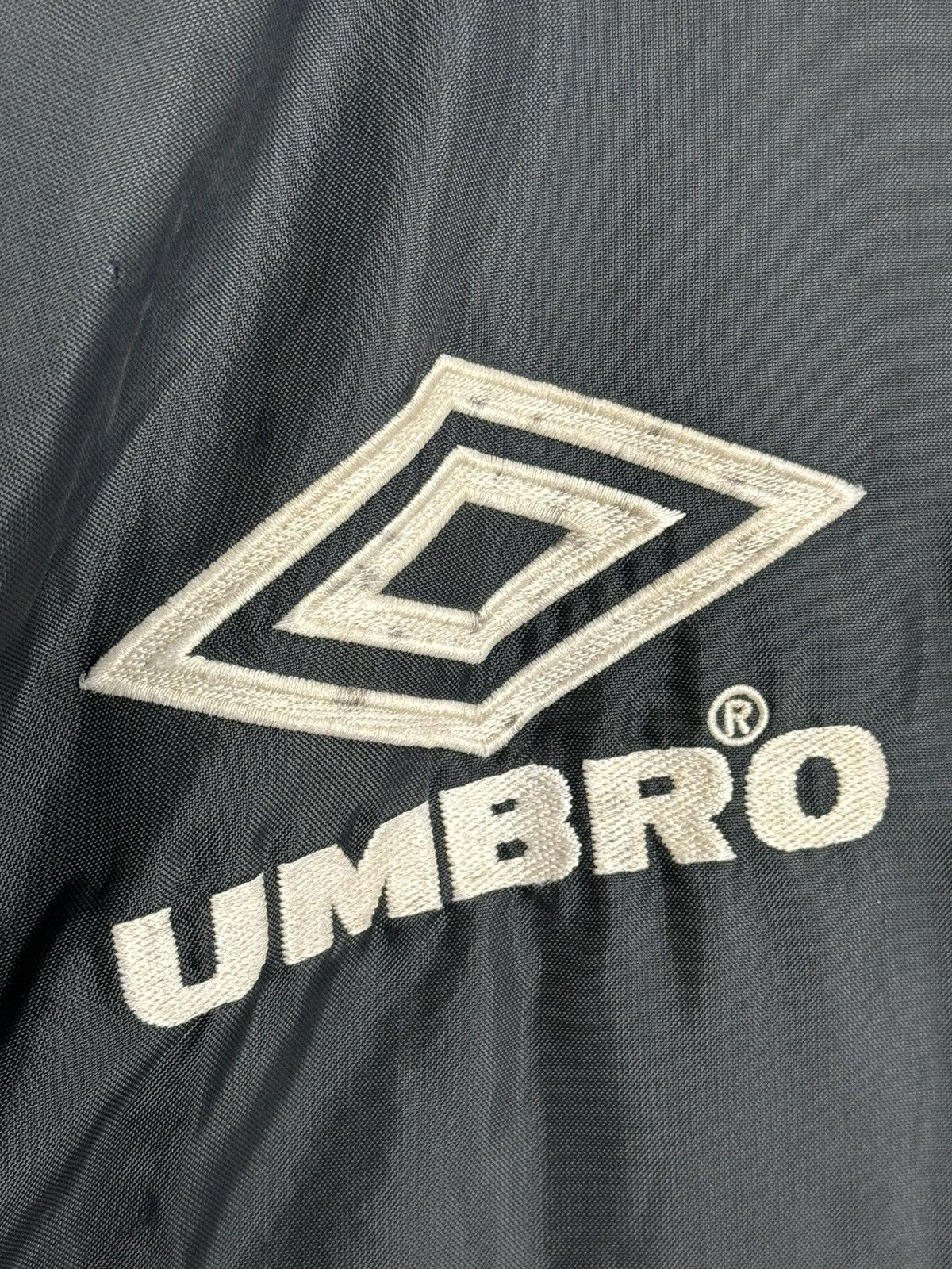 Umbro Vintage Manchester United Sharp Training Football Jacket Size US XL / EU 56 / 4 - 4 Thumbnail