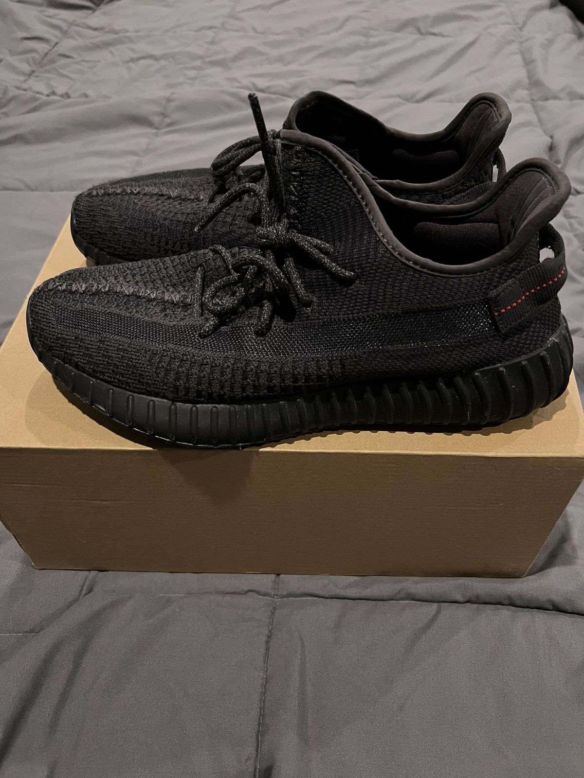Adidas Yeezy 350 Boost v2 Size US 10 / EU 43 - 2 Thumbnail