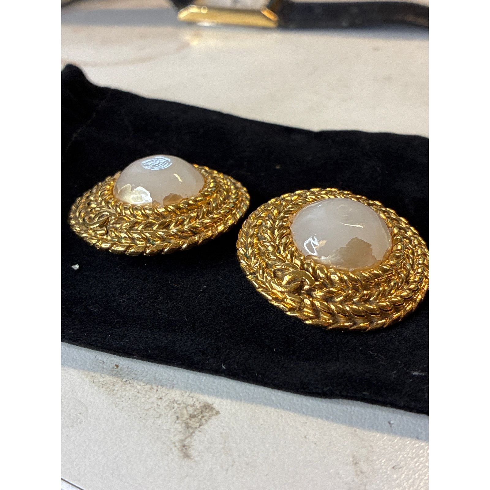 Chanel Chanel Gold Tone Rope Border Clip-On Earrings -as is Size ONE SIZE - 11 Thumbnail