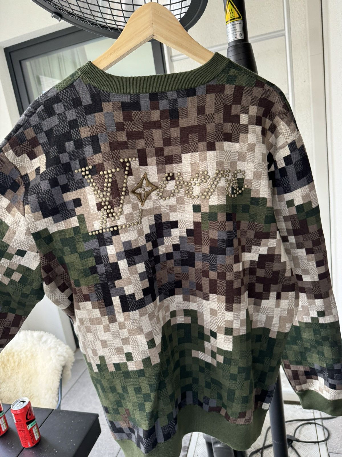 Louis Vuitton Louis vuitton x Pharell crewneck Size US L / EU 52-54 / 3 - 2 Thumbnail