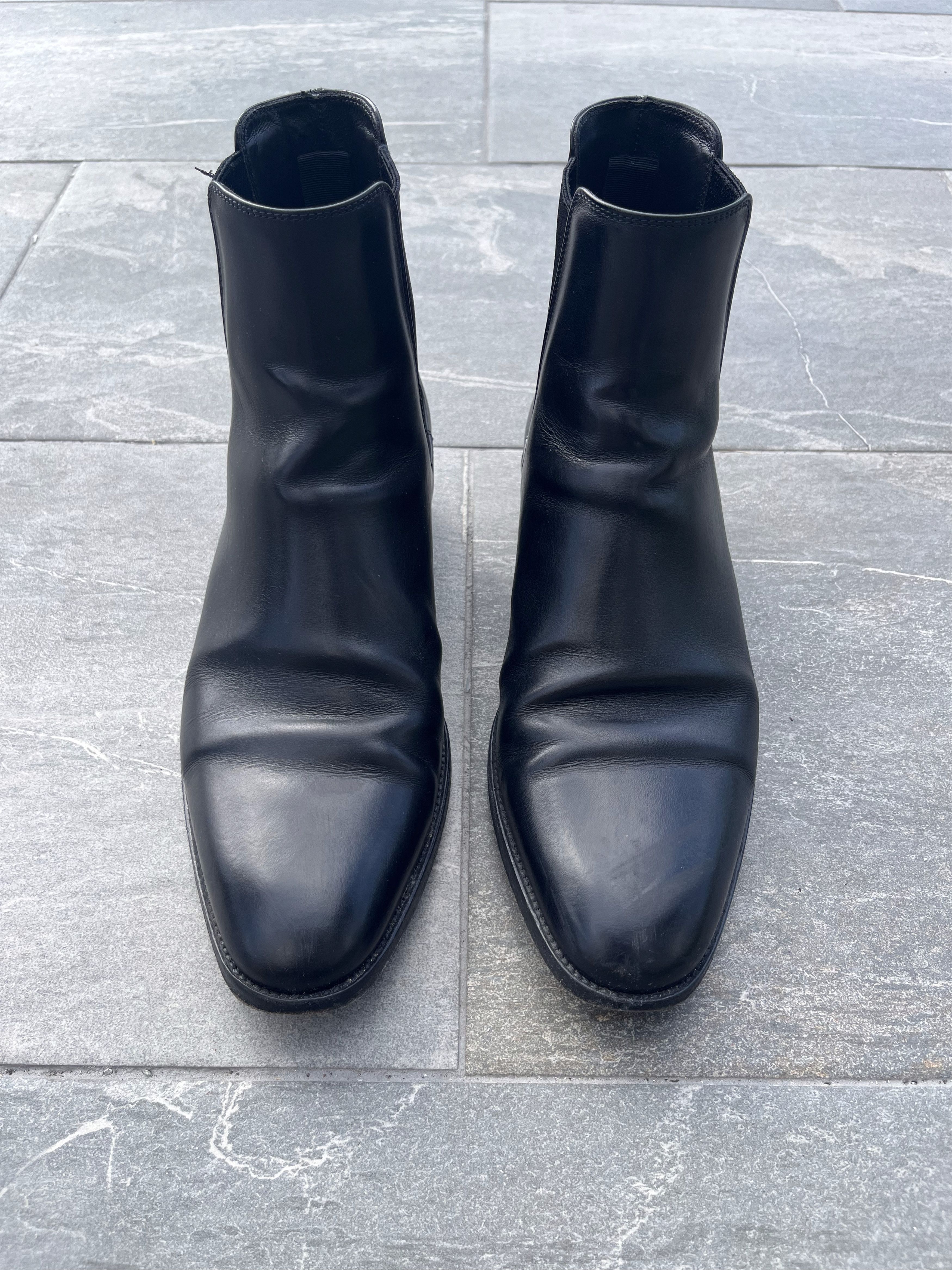 Saint Laurent Paris Saint Laurent Paris Black Leather Chelsea Boots Size US 7 / EU 40 - 1 Thumbnail