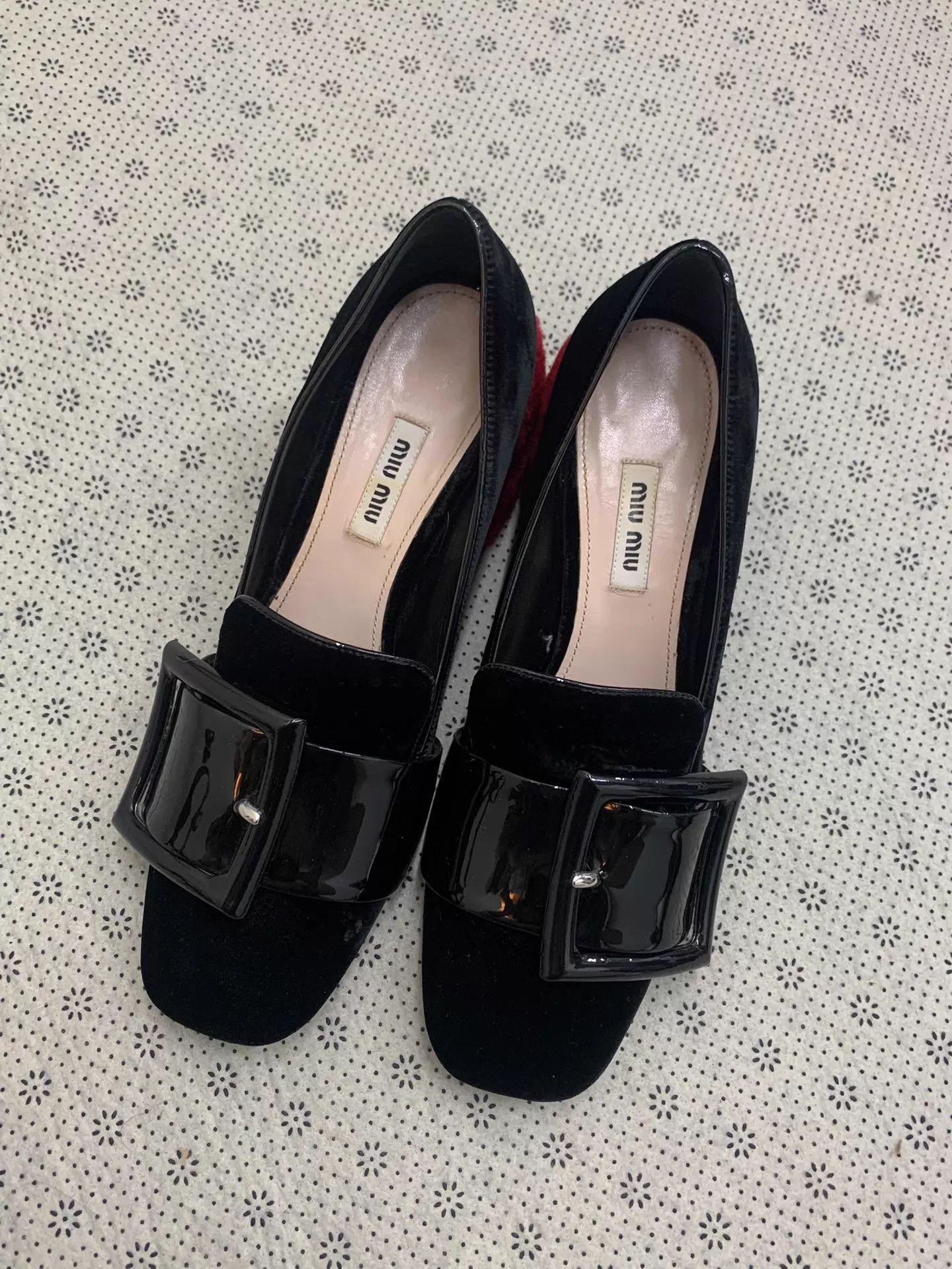 Miu Miu MIU MIU red velvet black colorblock heels 38.5 new Size US 8 / IT 38 - 1 Thumbnail