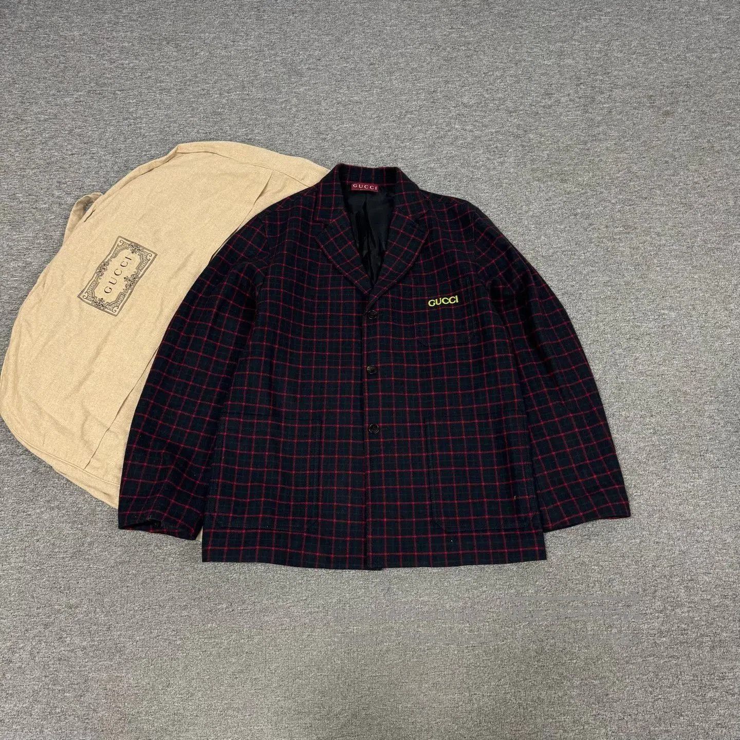 Gucci Gucci Plaid Logo Wool Blazer. Size US M / EU 48-50 / 2 - 1 Thumbnail