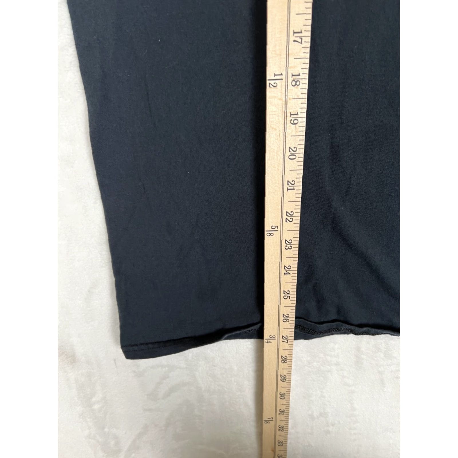 Gildan VINTAGE Gildan T-Shirt Lion Blue Stripe Dare T-Shirt Size L Men 90s To Resist Drugs & Violence Logo Graphic Print Crew Neck Short Sleeve Black Cotton Size US L / EU 52-54 / 3 - 4 Thumbnail