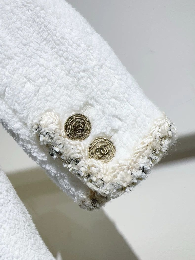 Chanel Chanel White gold four-pocket towel jacket 2503-Nextarrow Size XS / US 0-2 / IT 36-38 - 6 Thumbnail