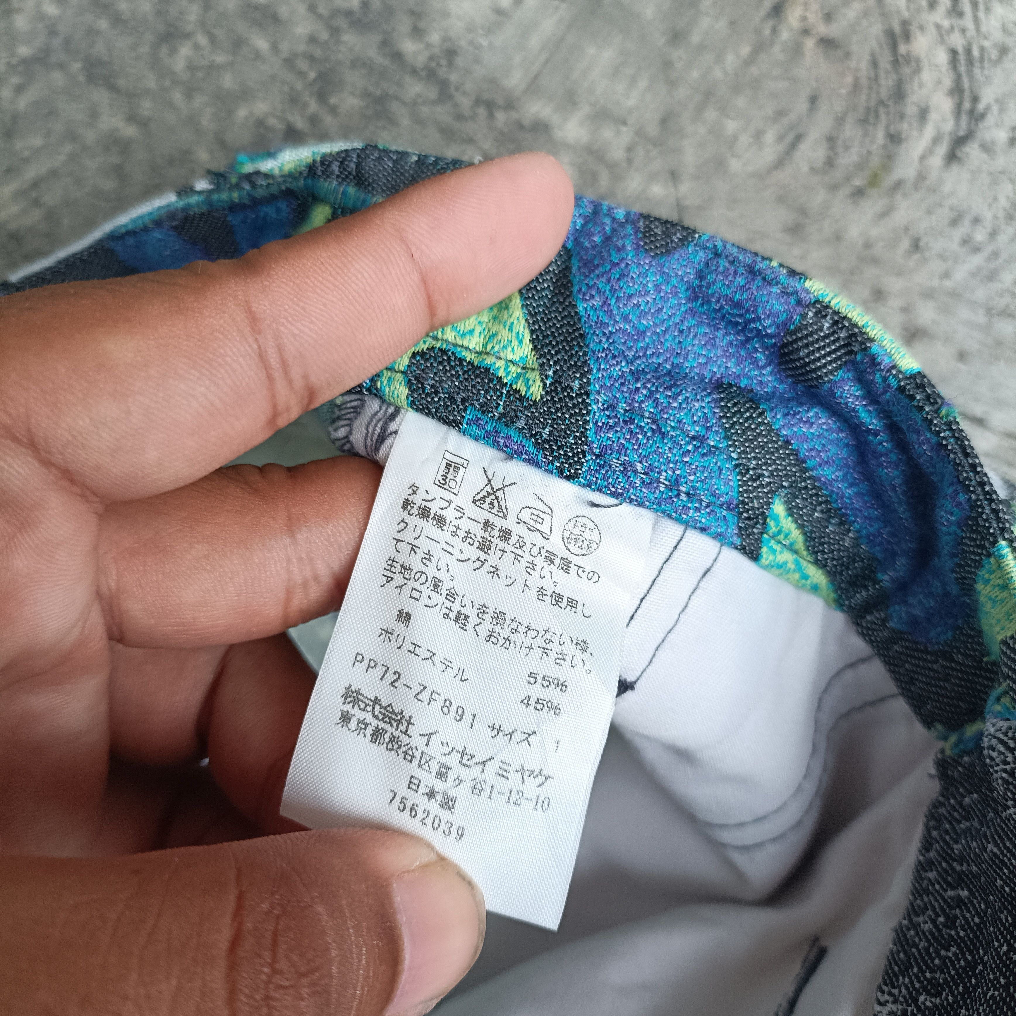 Pleats Please Issey Miyake RARE Pleats Please Anime Manga Japan Patern Cotton Size 28" / US 6 / IT 42 - 14 Thumbnail