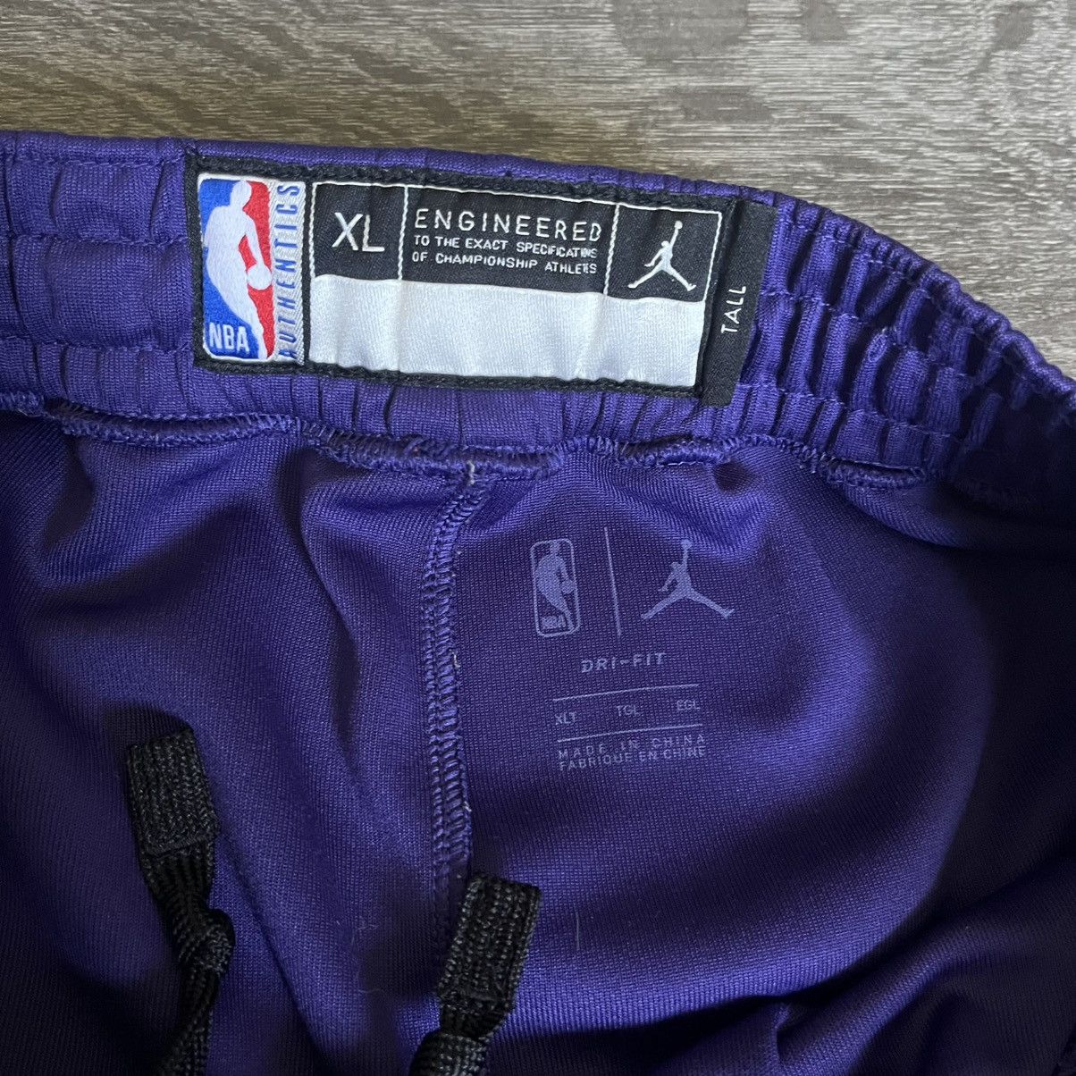 NBA NBA Charlotte Hornets Basketball Team Warm Up Shorts Size XL Size US 34 / EU 50 - 7 Thumbnail