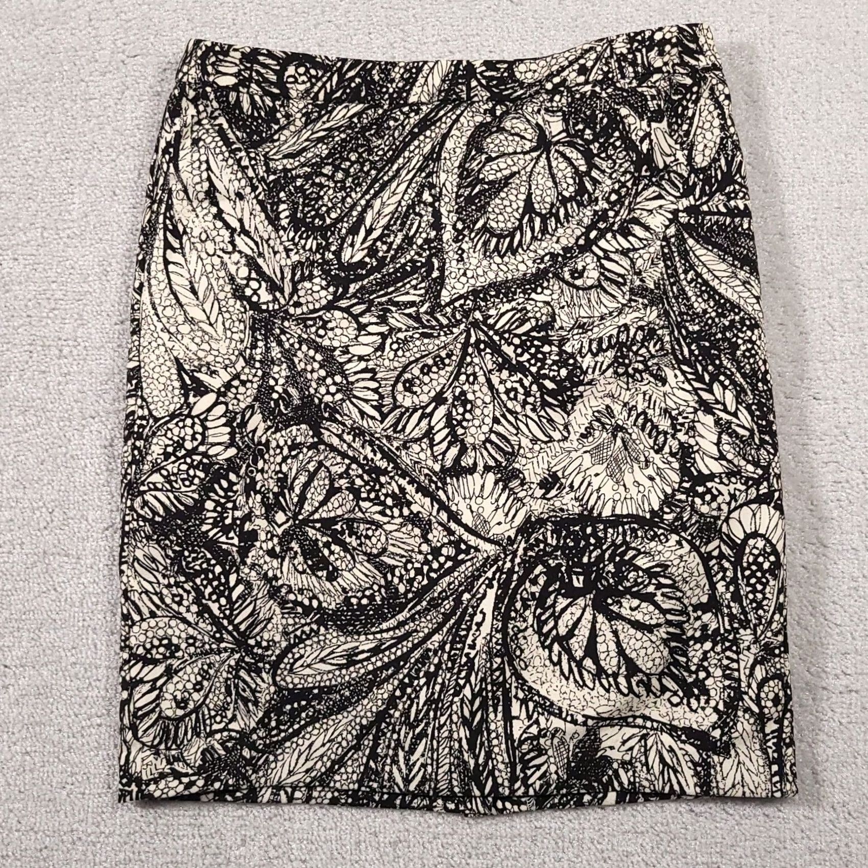 Loft Loft Pencil Skirt Womens 4 Black Ivory Paisley Print Lined Zip Slit - Silk Satin Knit Size 27" / US 4 / IT 40 - 2 Thumbnail