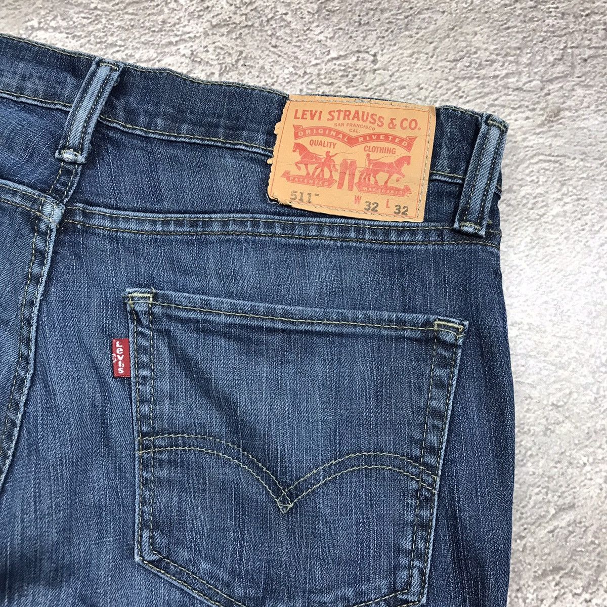 Vintage Vintage 90s Levis Distressed Baggy Jeans Grunge Graphic 32 Size US 32 / EU 48 - 6 Thumbnail
