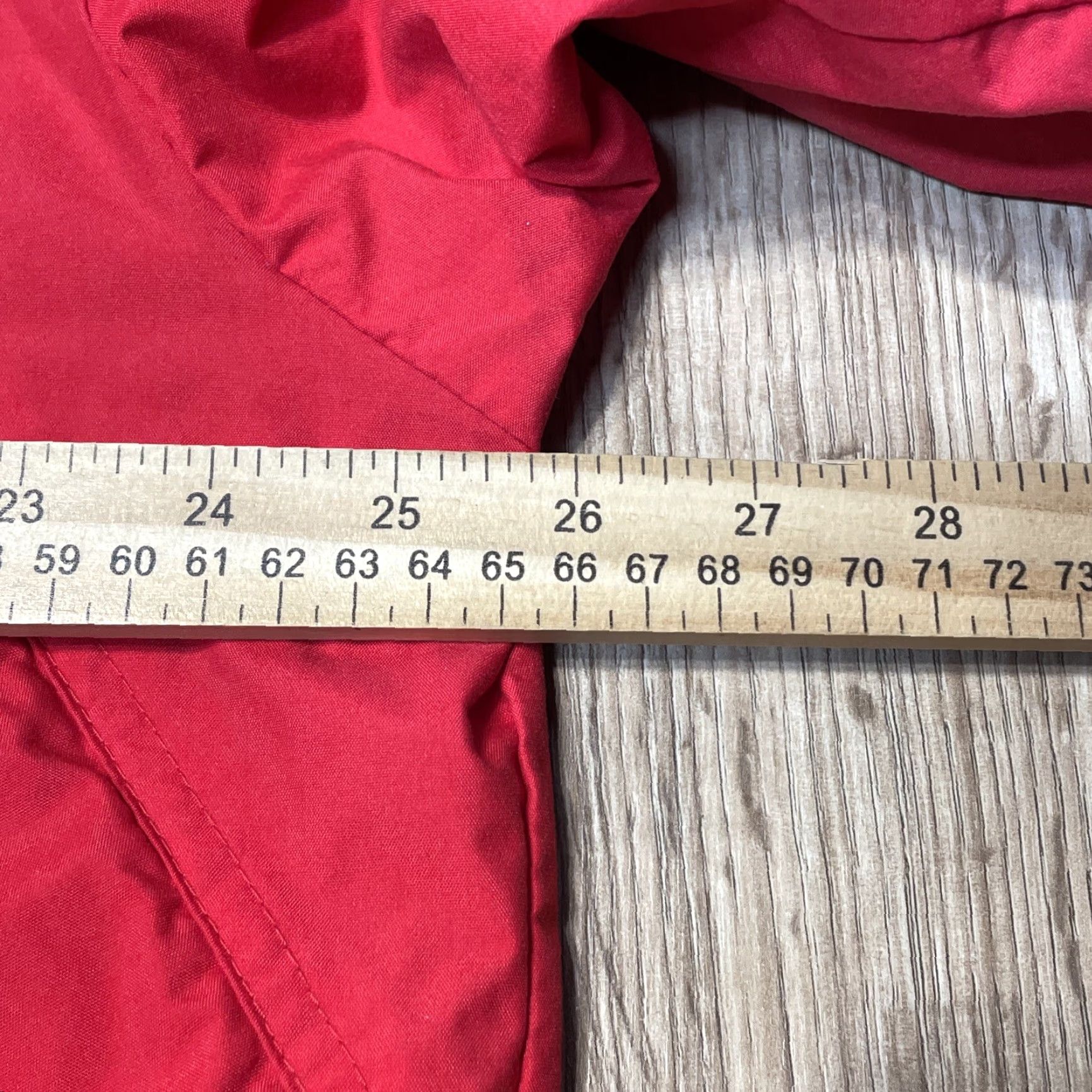 Marlboro VINTAGE Marlboro Red Full Zip Hooded Rain Jacket Size L Mens Size US L / EU 52-54 / 3 - 5 Thumbnail