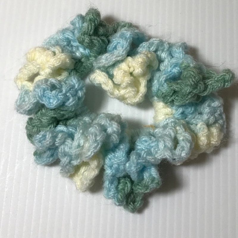 Handmade NWT Multicolor Handmade Crocheted Hair Scrunchie Size ONE SIZE - 2 Thumbnail