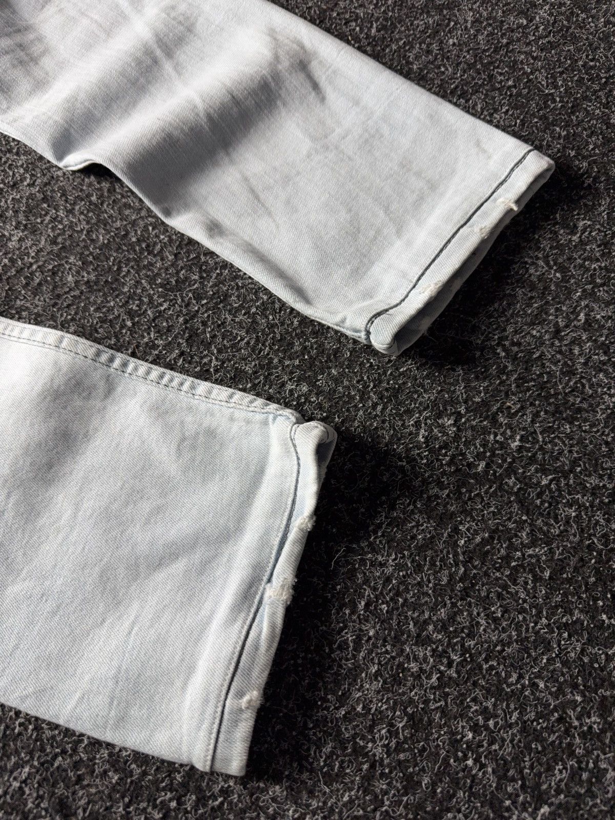 Diesel 00s Diesel Industry Light Wash Distressed Jeans Y2K Italy Size US 34 / EU 50 - 16 Thumbnail