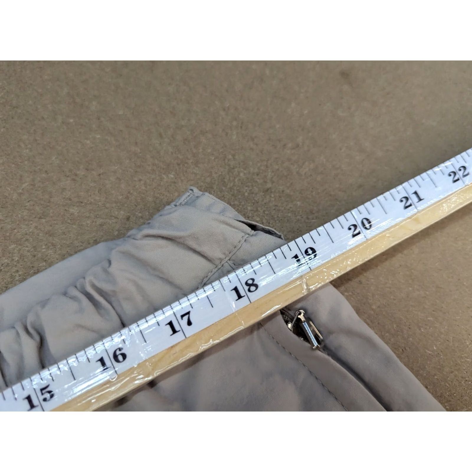 Napapijri Napapijri Shorts Mens Size 54 Beige Outdoor Hiking Mountain Trekking Bermuda Casual Travel Pockets Quick Dry 1990s Mens Size US 38 / EU 54 - 5 Thumbnail