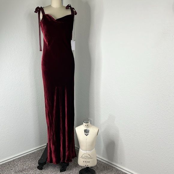 Reformation Nya Velvet deals Maxi Dress Sz XS