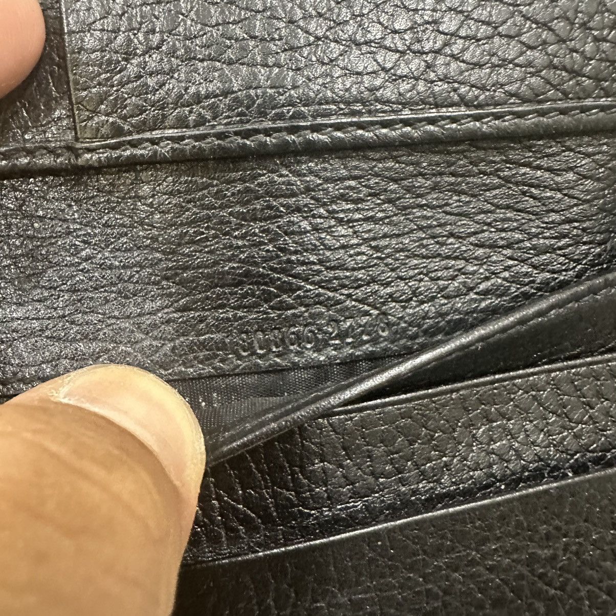 Gucci ‼️LASTDROP‼️ AUTHENTIC GUCCI LEATHER BIFOLD WALLET Size ONE SIZE - 9 Thumbnail