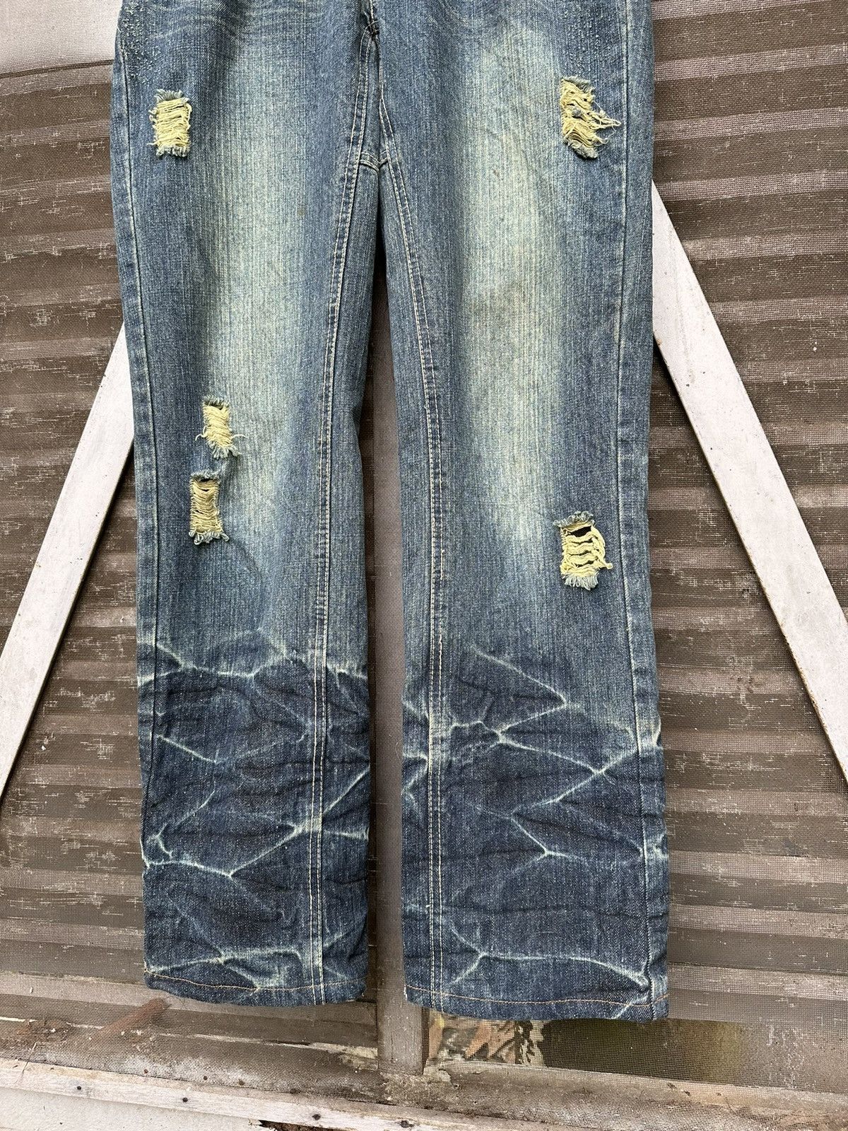 Vintage 👹Vintage GUMU Japan Floral Design Denim Size US 31 - 6 Thumbnail