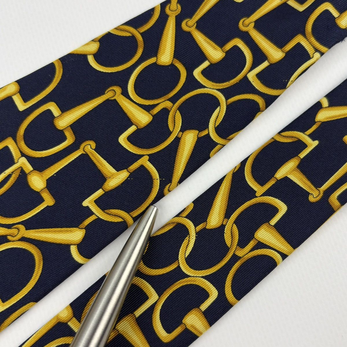 Gucci Gucci Vintage Silk Tie rare nice design Made in Italy Size ONE SIZE - 14 Thumbnail
