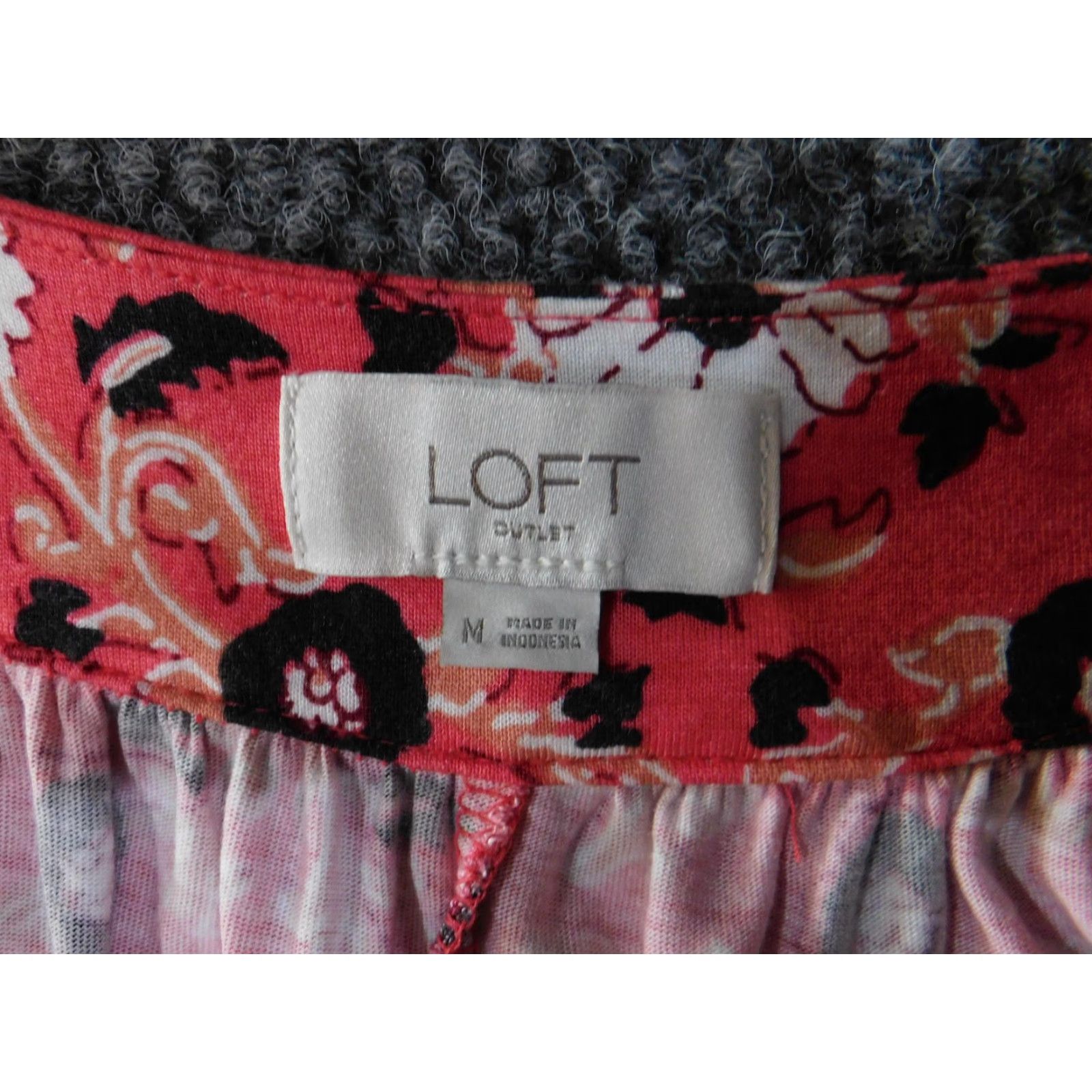 Loft LOFT Outlet Shirt Womens Medium Red Floral Short Sleeve Rayon Blouse Top Size M / US 6-8 / IT 42-44 - 4 Thumbnail