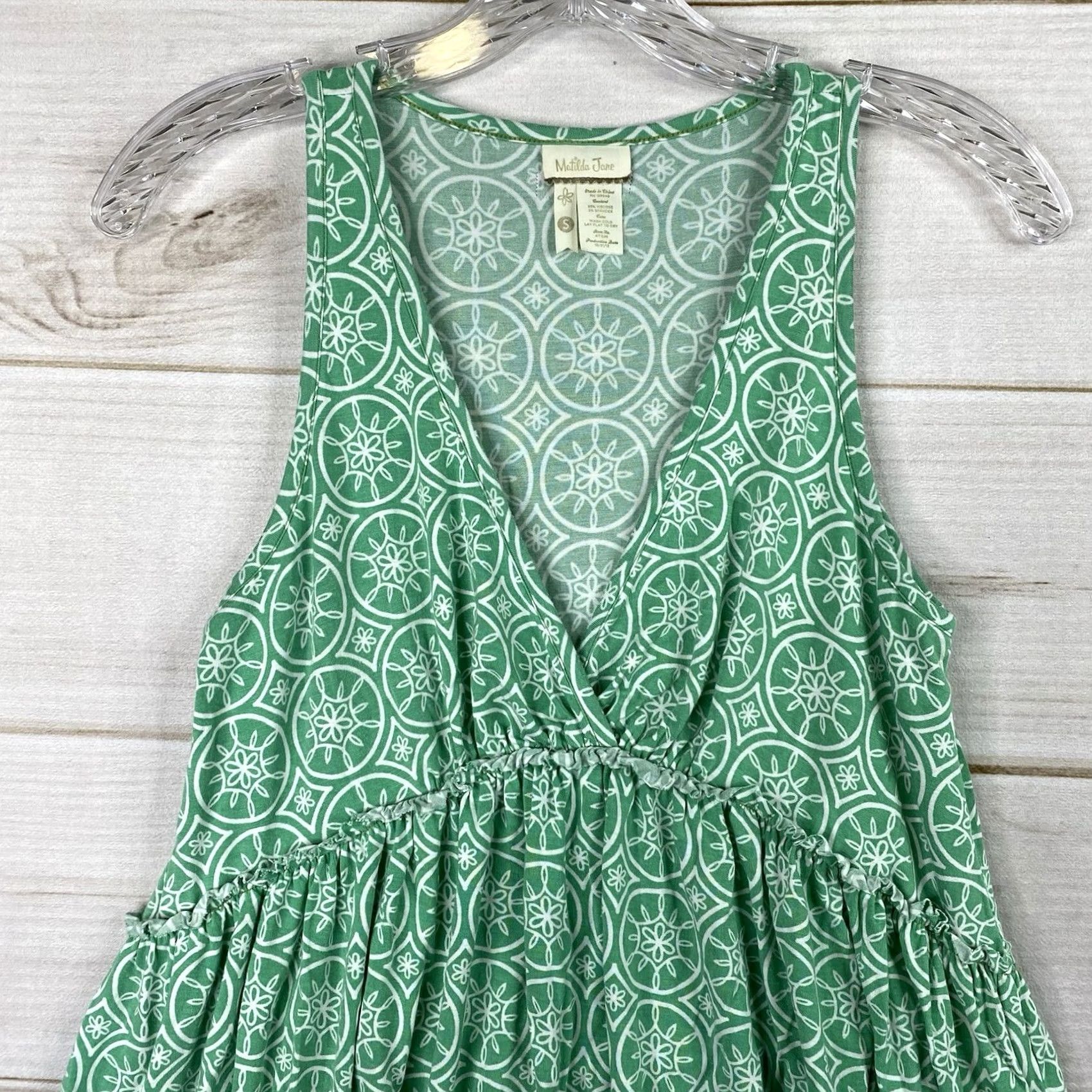 Vintage Womens Matilda Jane Tank Top S Green Sleeveless Tunic Scoop Neck Casual Bohemian Knit Spandex Viscose Stretch Shirt Girls Womens Size S / US 4 / IT 40 - 2 Thumbnail
