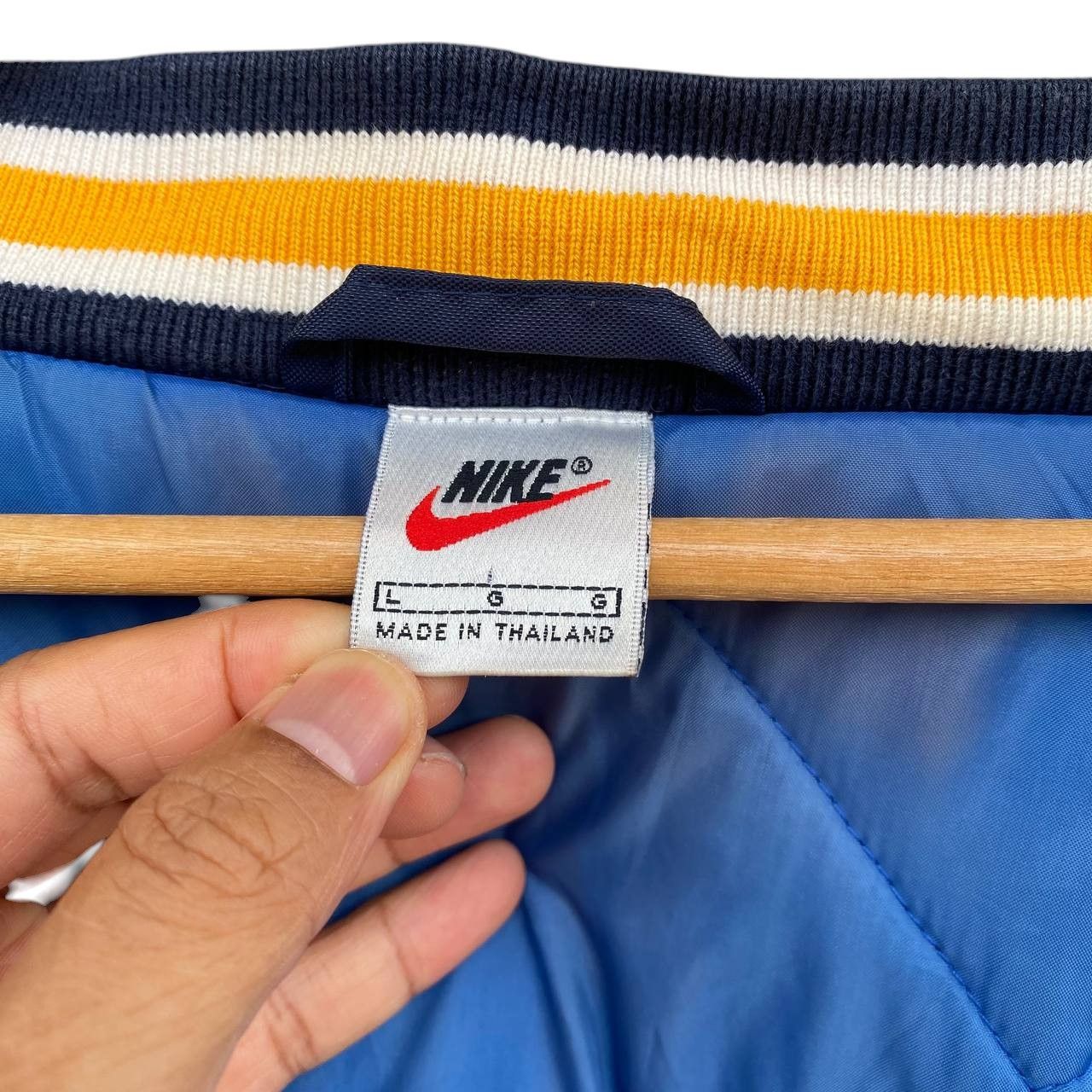 Vintage VINTAGE 90S NIKE COACH INSULATED JACKET FADED BLUE Size US L / EU 52-54 / 3 - 12 Thumbnail