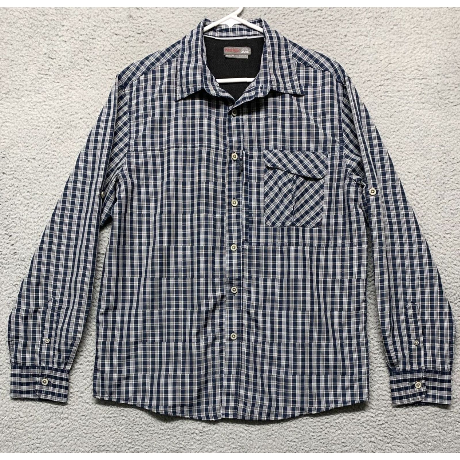 Wrangler Wrangler Outdoor Reg Fit Button Shirt Mens M Blue Plaid Vented Pockets 1-7" Zip Size US M / EU 48-50 / 2 - 2 Thumbnail