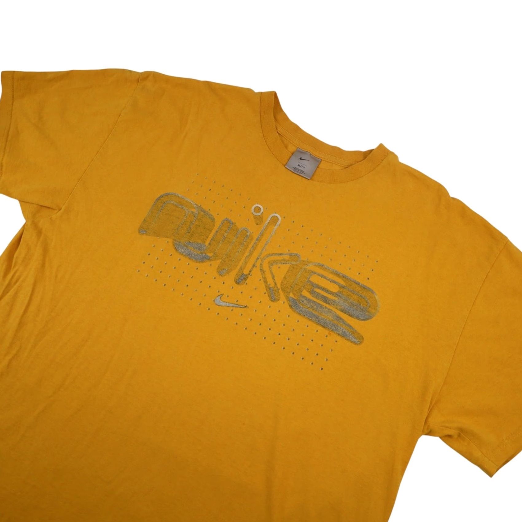 Nike VINTAGE Nike Mens XL T Shirt Yellow 3D Graphic Spellout Shirt Mens XL Yellow Nike Shirt 90s Size US XL / EU 56 / 4 - 2 Thumbnail