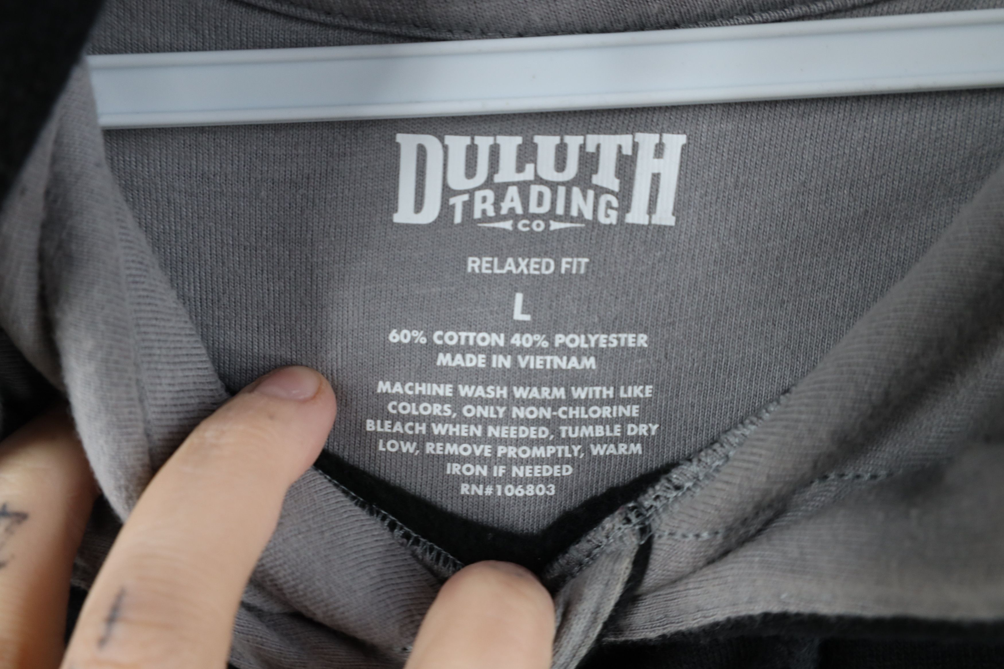 Duluth Trading Company Duluth Trading Co Faded Spell Out Hoodie Sweatshirt Black Size US L / EU 52-54 / 3 - 8 Thumbnail
