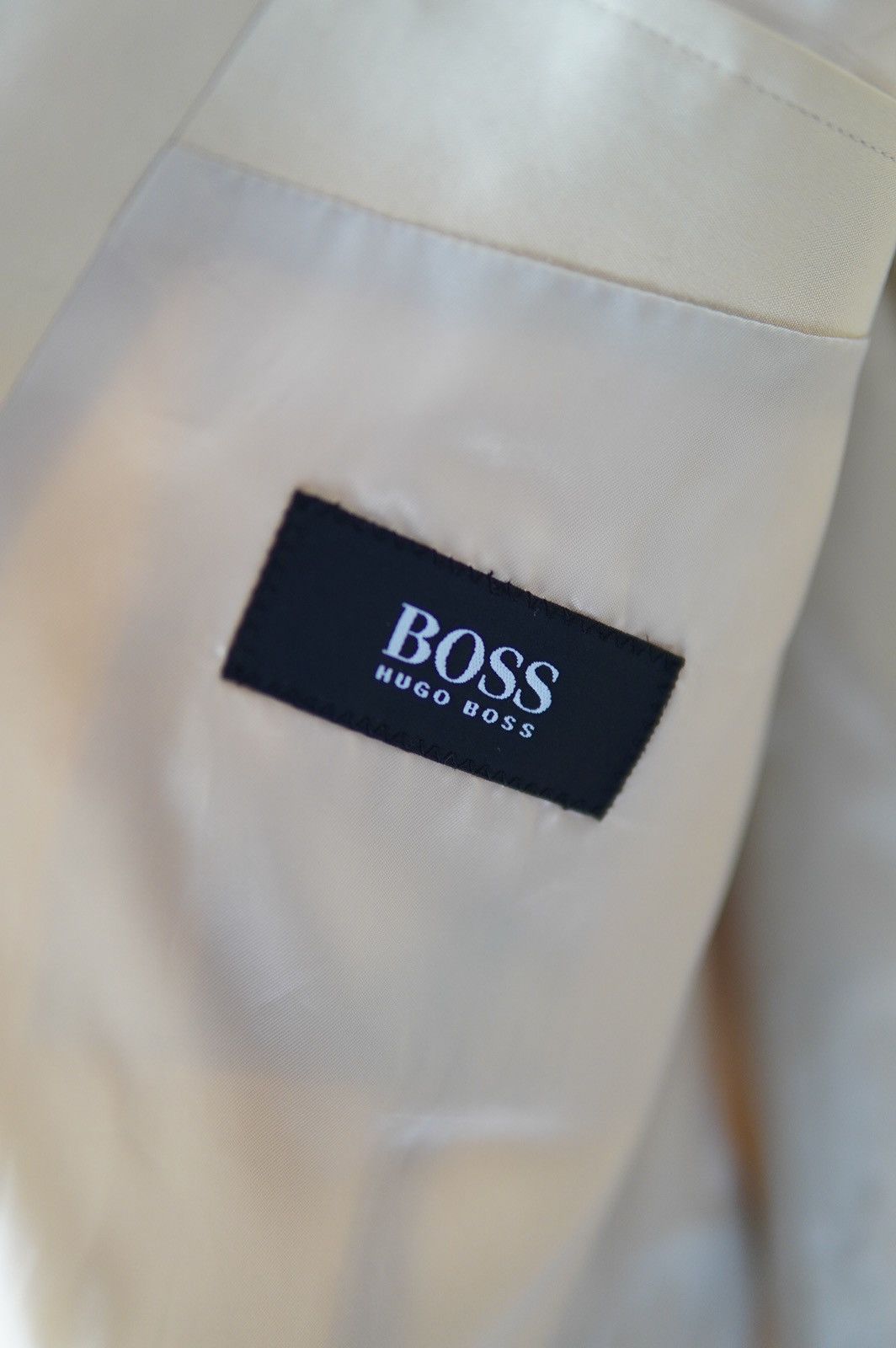 Hugo Boss Hugo Boss Beige Silk Double Breasted Blazer Size 48L - 10 Thumbnail