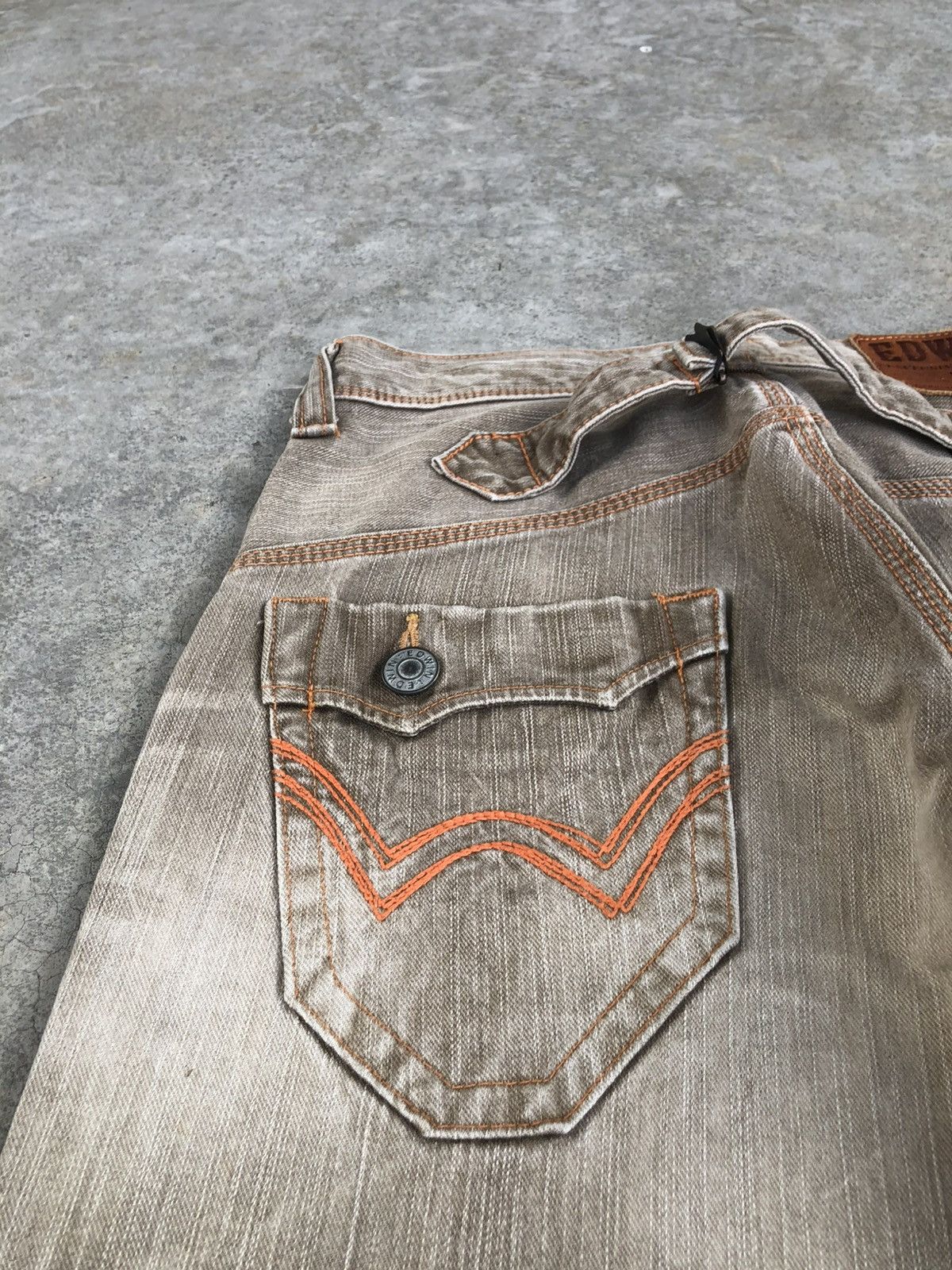 If Six Was Nine Japanese Edwin Flared Jeans Distressed Denim Size US 30 / EU 46 - 16 Thumbnail