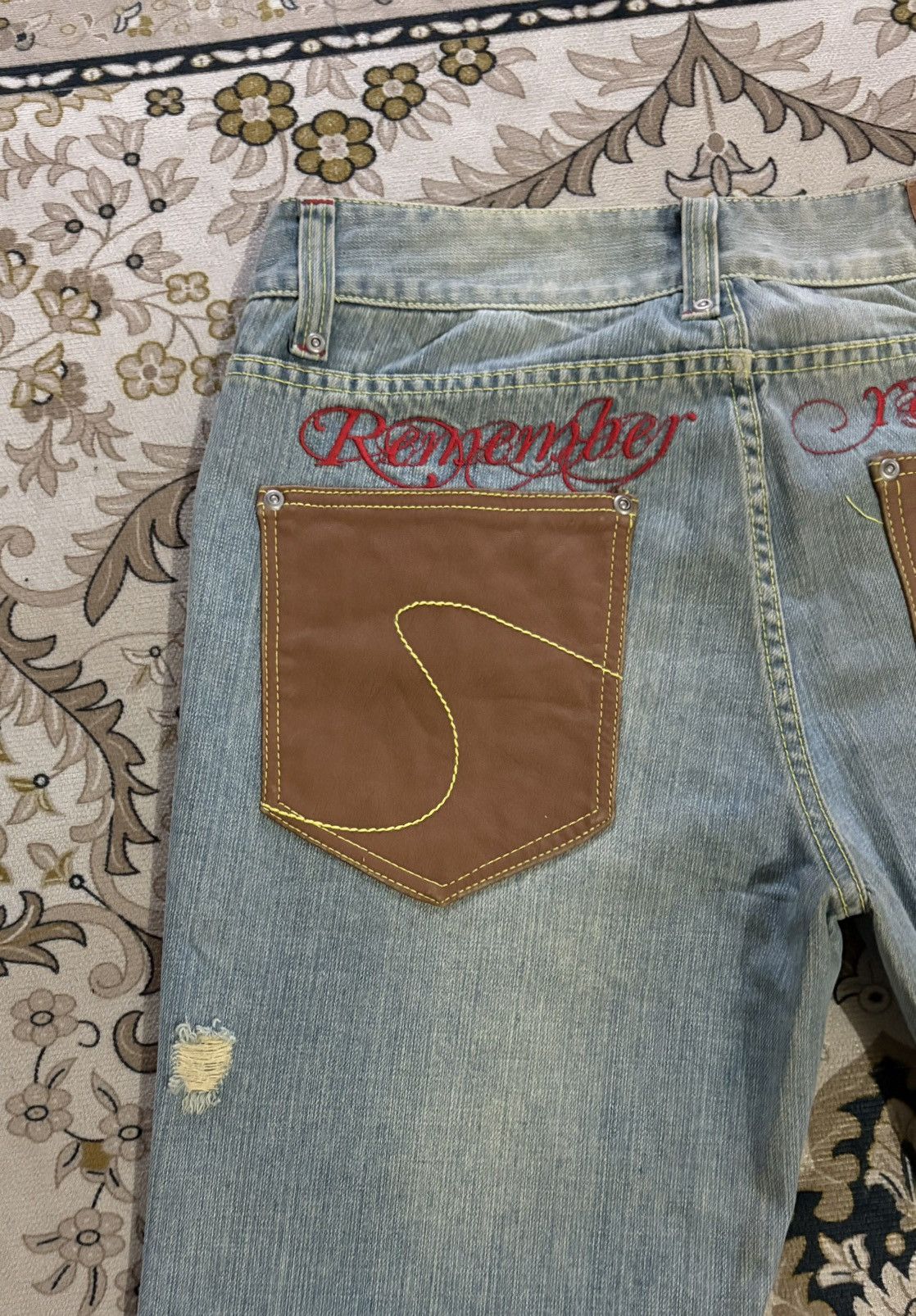 Gotcha × Vintage Vintage Japanese Brand Gotcha Back Side Leather Pocket Denim Size US 31 - 4 Thumbnail