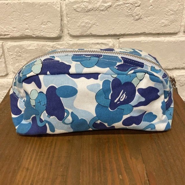 Bape × Kaws BAPE × kaws bendy ABC camo blue pouch a bathing ape NIGO Size ONE SIZE - 3 Thumbnail