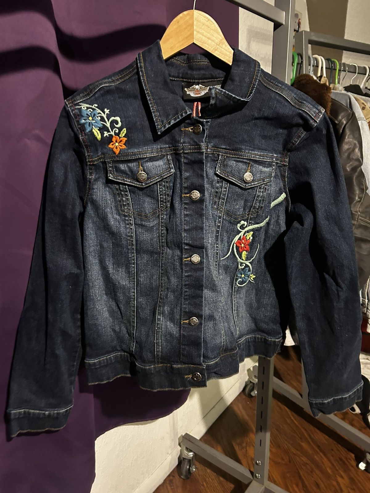 Harley Davidson Harley Davidson Embroidered Flower Jean Jacket Size XL / US 12-14 / IT 48-50 - 1 Thumbnail