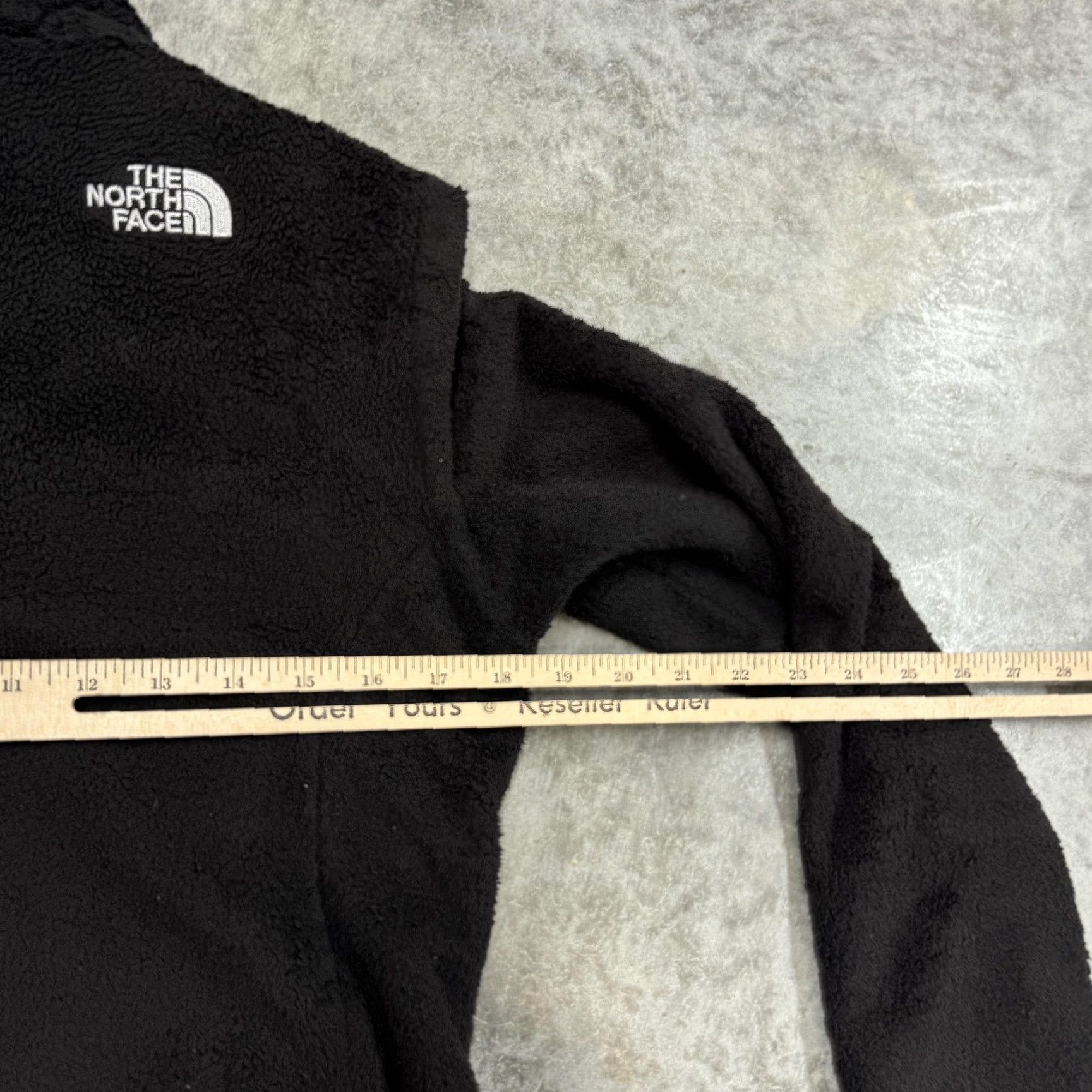 The North Face VINTAGE The North Face Jacket Womens Small Black Fuzzy Full Zip Fleece Soft Warm Cozy Size S / US 4 / IT 40 - 7 Thumbnail