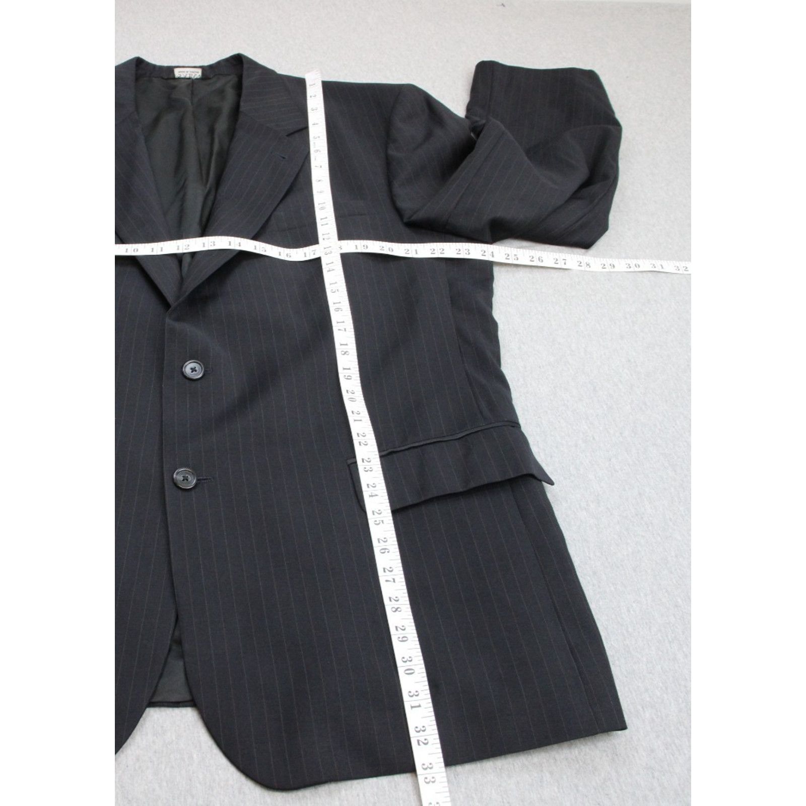 Jos. A. Bank Jos A Bank Blazer Men Size 46R Navy Blue Pinstriped 2 Button Size 46R - 8 Thumbnail