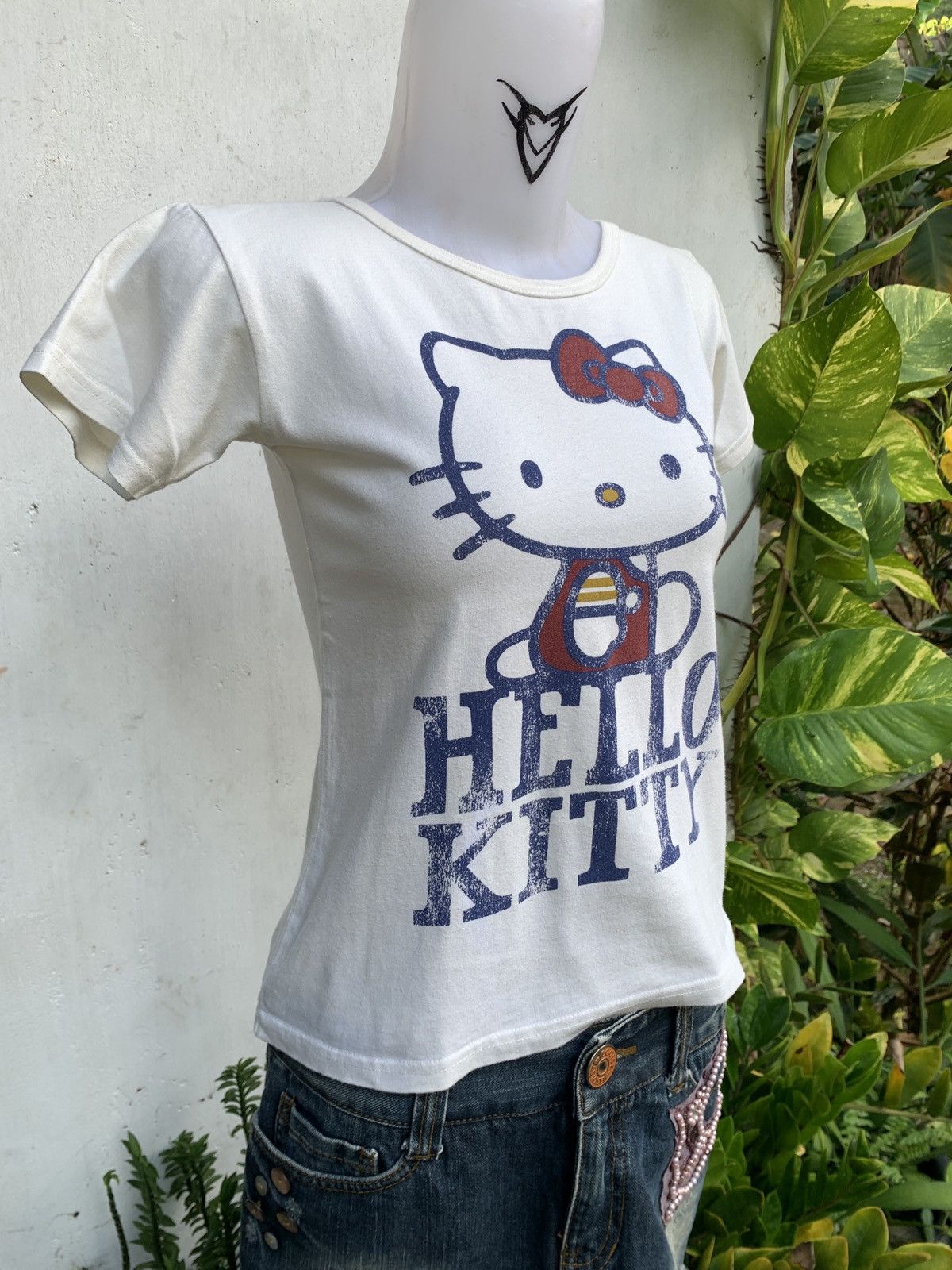 Anime × Cartoon Network × Japanese Brand y2k Hello Kitty by Breeze Japan Broken Big Graphic Baby Tee Size S / US 4 / IT 40 - 1 Thumbnail