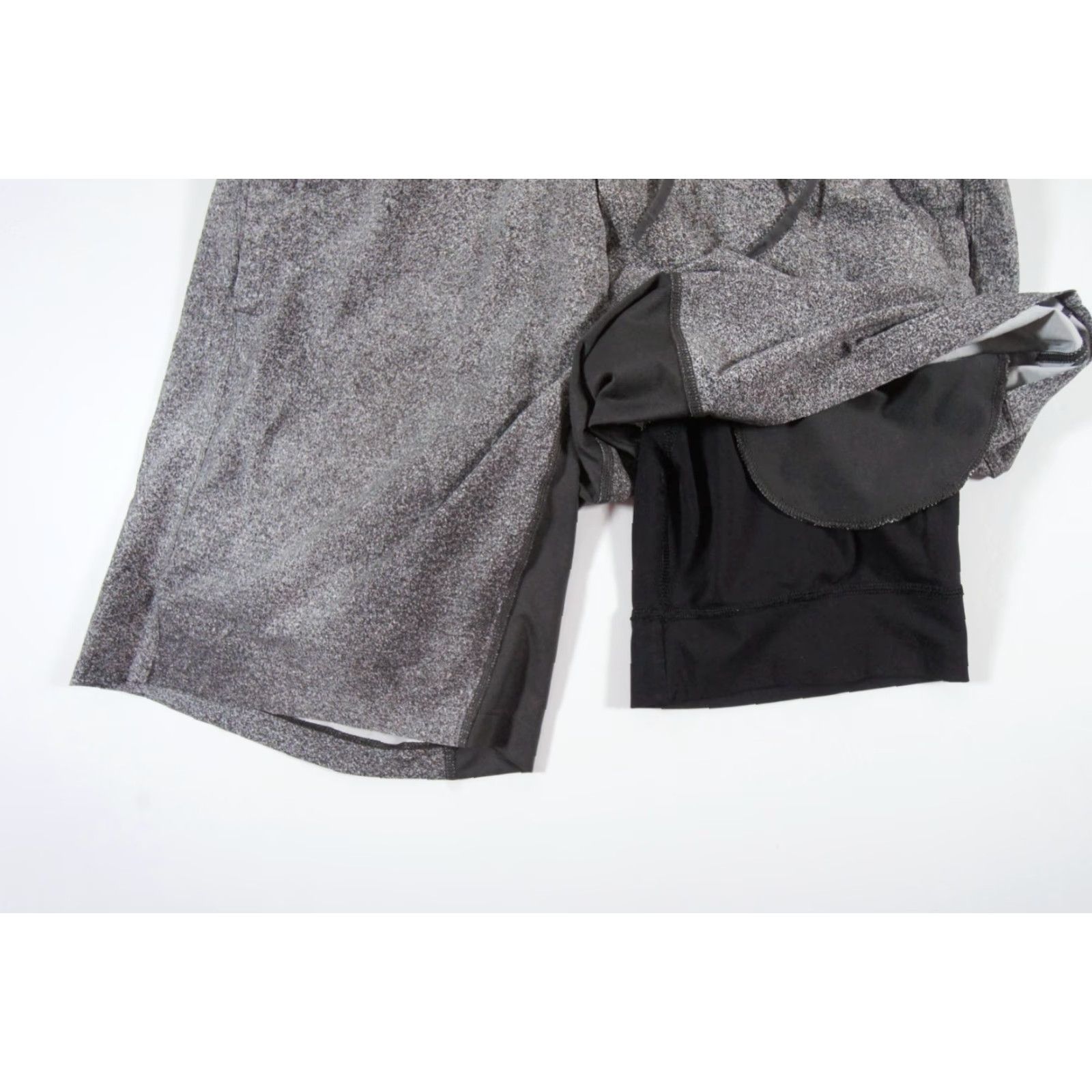 Lululemon VINTAGE Lululemon Men's Activewear Shorts 10" Inseam Gray Casual Workout Gym Size US 33 - 3 Thumbnail