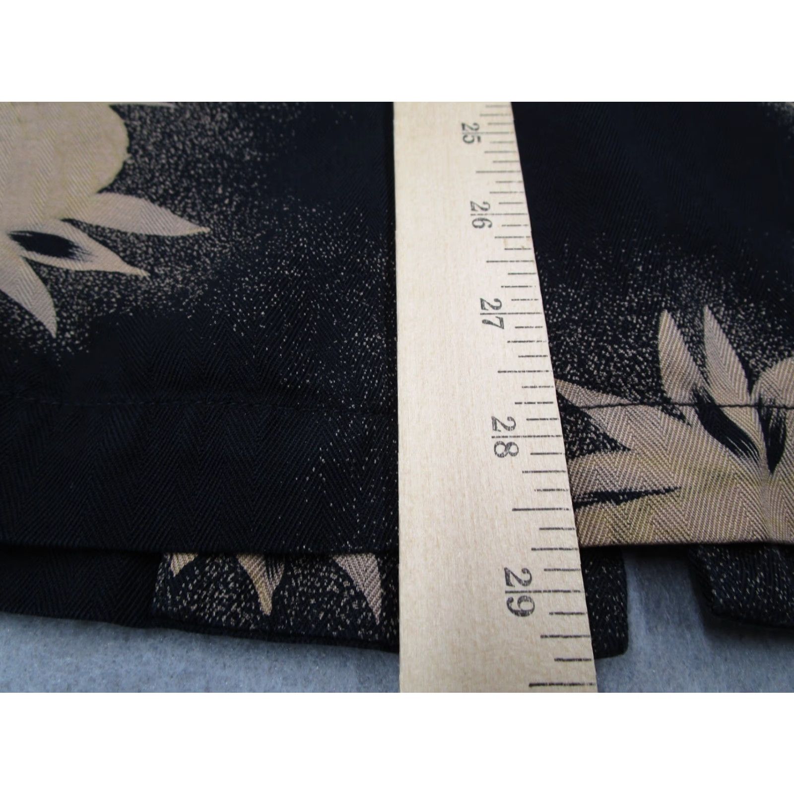 Tommy Bahama VINTAGE Tommy Bahama Shirt Mens XL Black Silk Button-Up Loop Collar Pineapples Size US XL / EU 56 / 4 - 7 Thumbnail