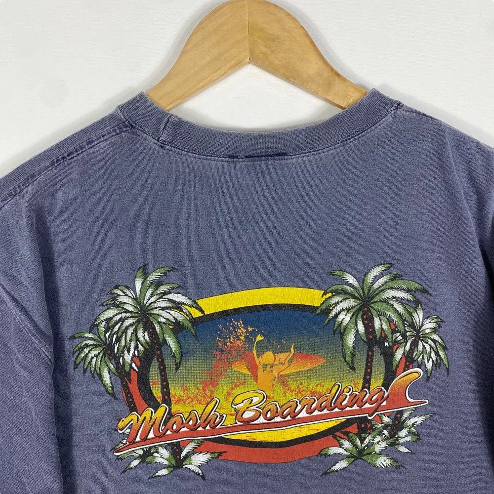 Vintage Vintage 90's MOSH BOARDING Graphic Surfing Apparel Tee Shirt Size US M / EU 48-50 / 2 - 2 Thumbnail