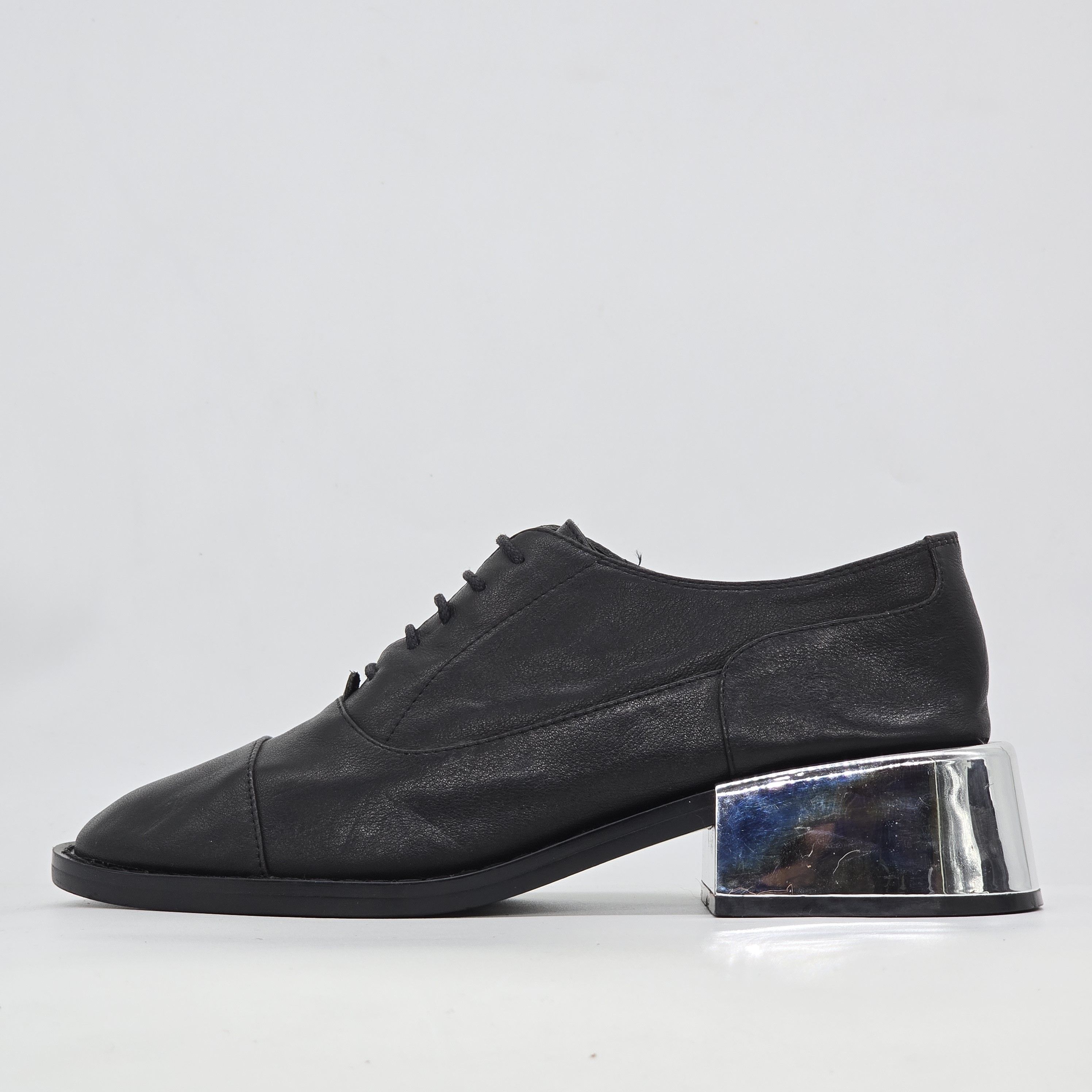 image of Maison Margiela Mm6 Martin Margiela - Metallic Block Heel Shoes Oxfords in Black Silver, Men's