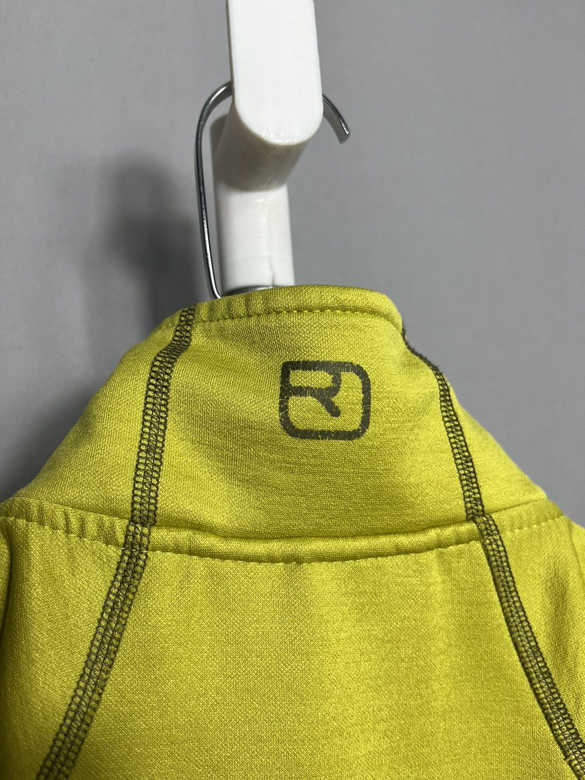 ORTOVOX × Sports Specialties Ortovox Men’s Merino Inside Fleece Grid Yellow Vest Jacket Size US S / EU 44-46 / 1 - 6 Thumbnail