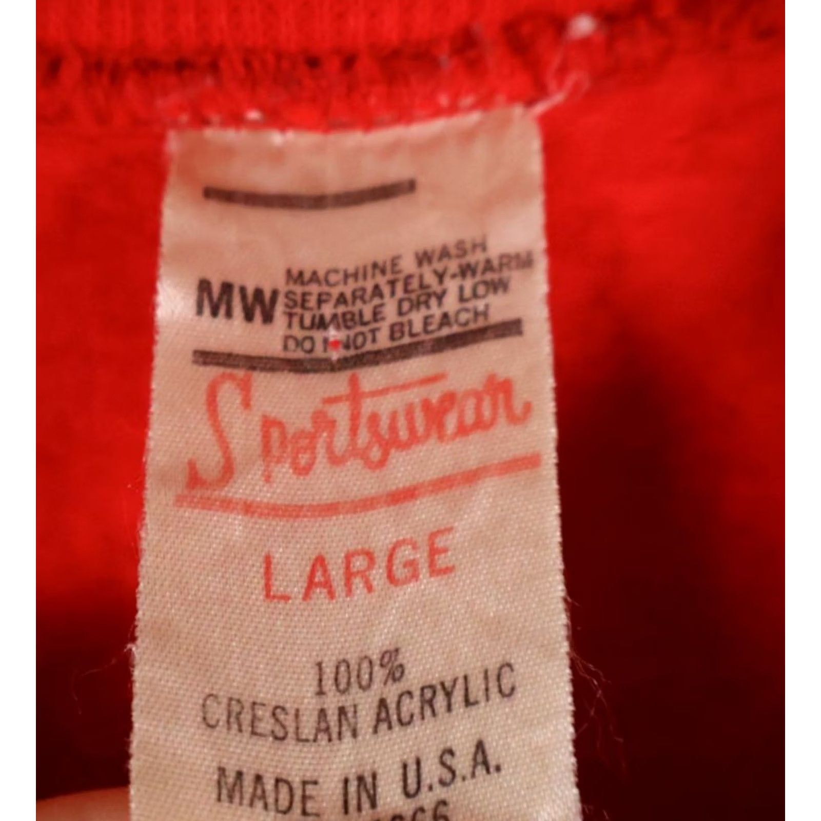Vintage VINTAGE Sportswear Sweatshirt Shirt Adult Large Red Raglan Sleeve Creslan Acrylic USA Made Size US L / EU 52-54 / 3 - 3 Thumbnail