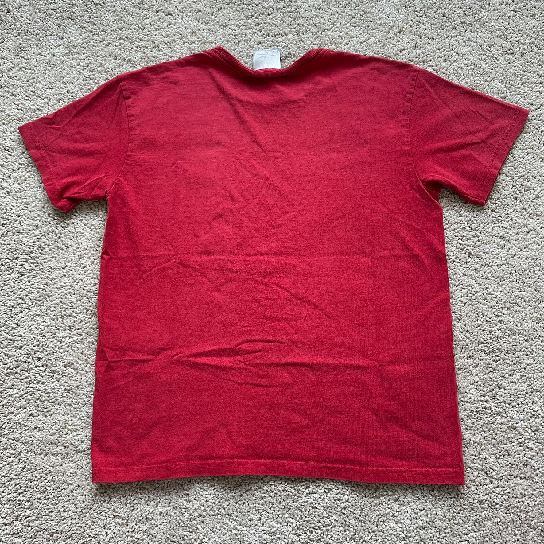 Nike Vintage Y2K Nike Center Swoosh Logo T-Shirt Red Athletic Wor Size US M / EU 48-50 / 2 - 5 Thumbnail