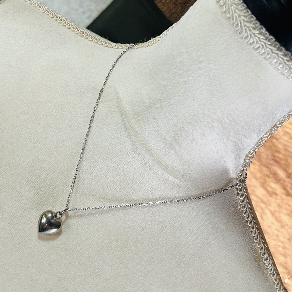 Handmade Handcrafted vintage heavy weight bubble heart necklace Size ONE SIZE - 1 Thumbnail
