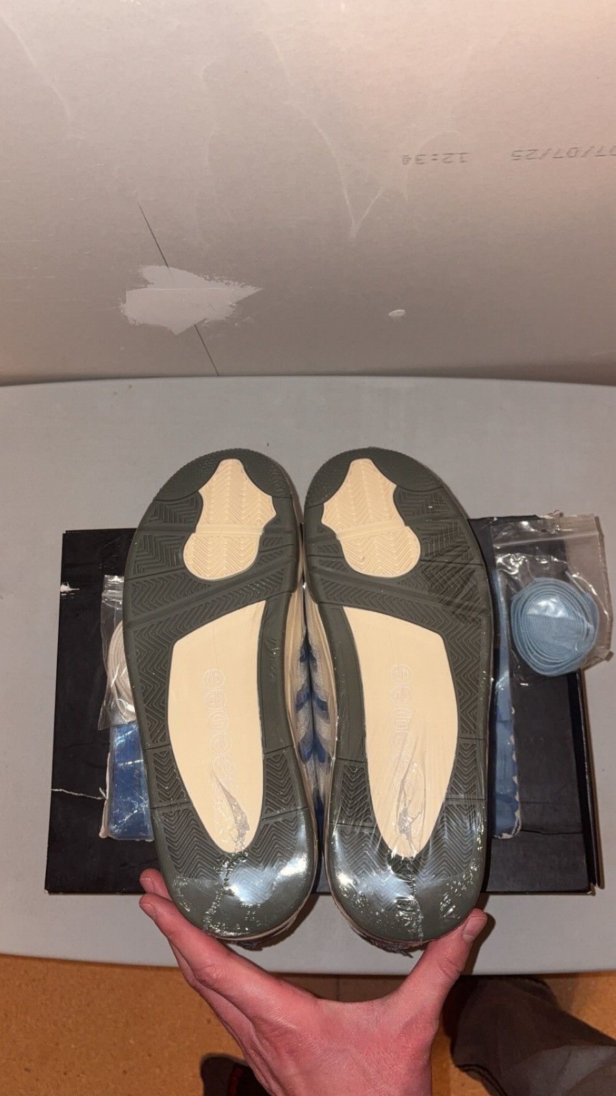 ESENES WORLDWIDE Esenes Aquairiums: SEAFOAM Size US 11.5 / EU 44-45 - 5 Thumbnail